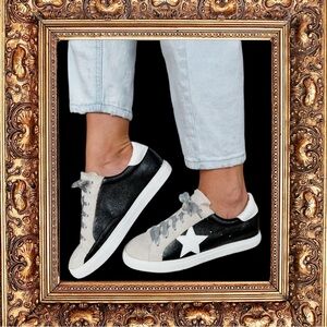 ⭐️ 🤩 Star Sneaks 🤩 ⭐️